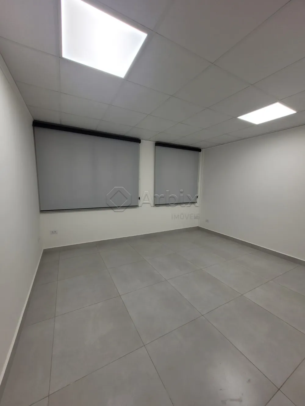 Alugar Comercial / Sala Comercial em Condom&iacute;nio em Santa B&aacute;rbara D`Oeste R$ 1.583,65 - Foto 1
